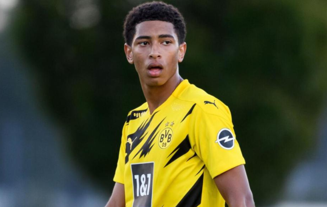 阿森纳签下厄瓜多尔双胞胎球员，未来有望助力球队夺冠，彰显俱乐部长期发展策略。（阿森纳官宣引进厄瓜多尔双胞胎新星，助力冲冠并凸显俱乐部长远布局）