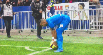 北青：国安夺冠或不能解决所有问题，但有望成走出低谷的契机（北青：夺冠未必化解国安诸多难题，但或成走出低谷的转折点）