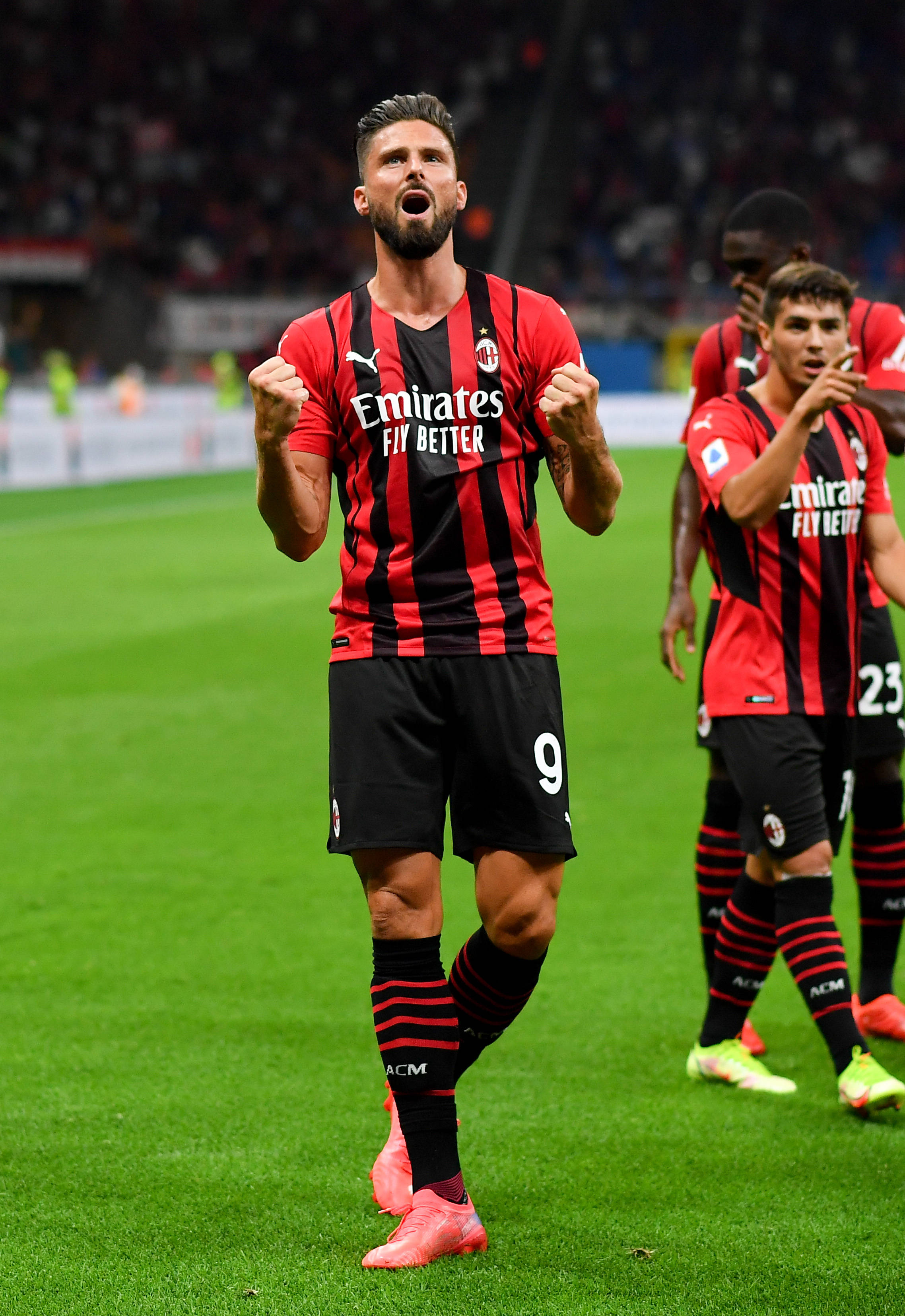 马卡：莱万多夫斯基复出之后，巴萨就变得不一样了（马卡：莱万回归后，巴萨判若两队）