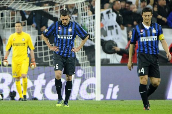 曼联欲引进加拉格尔或埃德松，争夺中场球员，冬季转会窗或成关键。（曼联锁定加拉格尔与埃德松，冬窗或成中场引援关键）