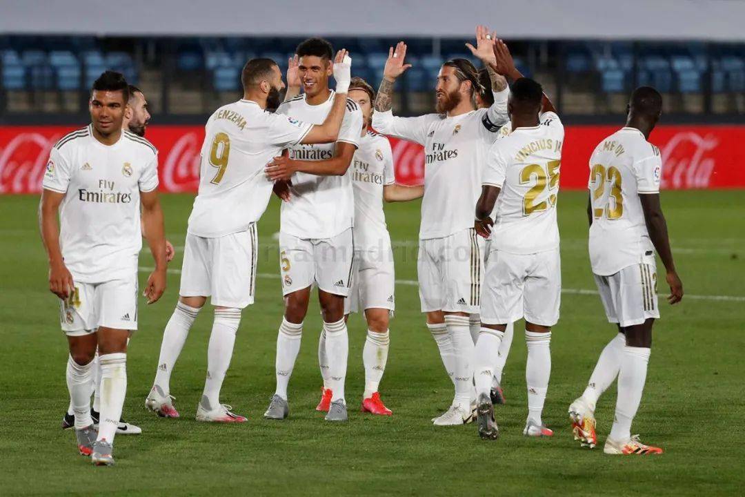 伦纳德复出后哈登投篮命中率仅38%，同时出战快船仅4胜9负