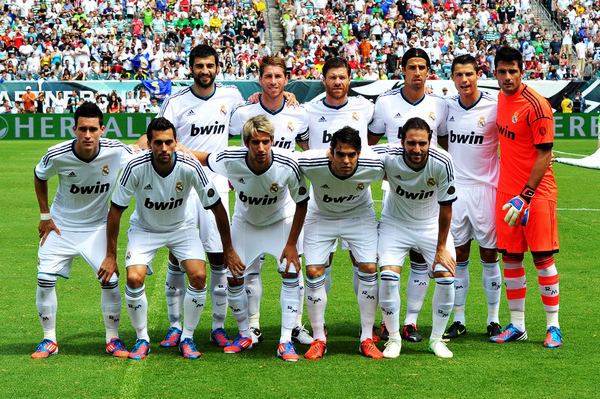 英超青训球员炫耀贩毒被判3年，同伙持枪获刑10年（英超青训球员因炫耀贩毒获刑3年，持枪同伙被判10年）