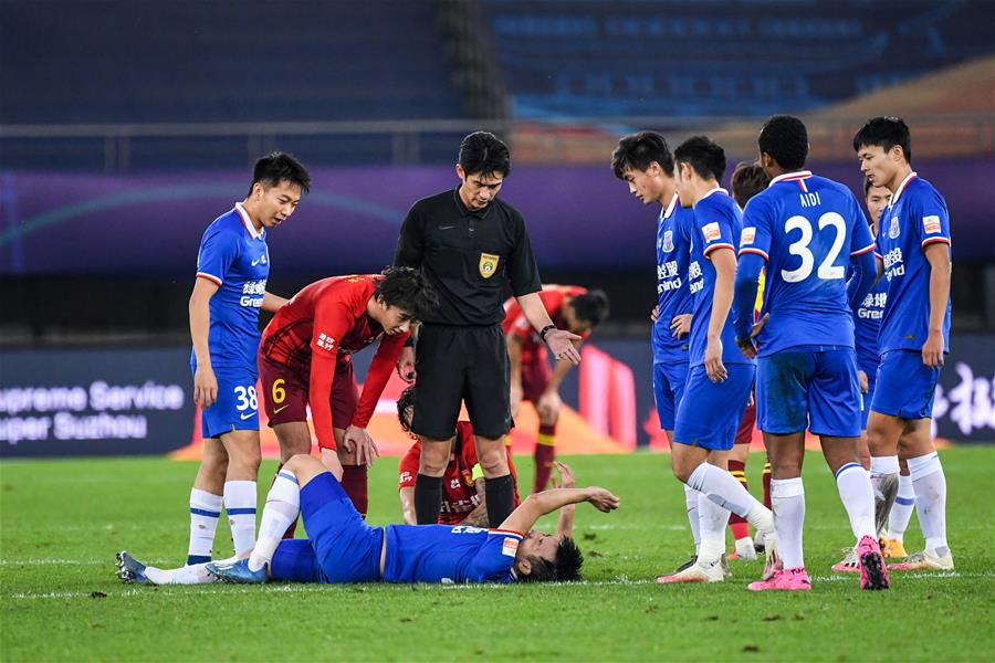 纳帅：施洛特贝克的脚肿了；萨内在欧冠和土超的数据有所提升（纳格尔斯曼：施洛特贝克脚部肿胀；萨内欧冠与土超数据上扬）