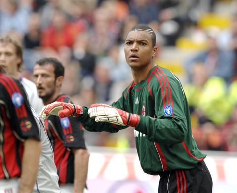 掘金约基奇三双末节爆发（约基奇砍三双 末节发力助掘金）