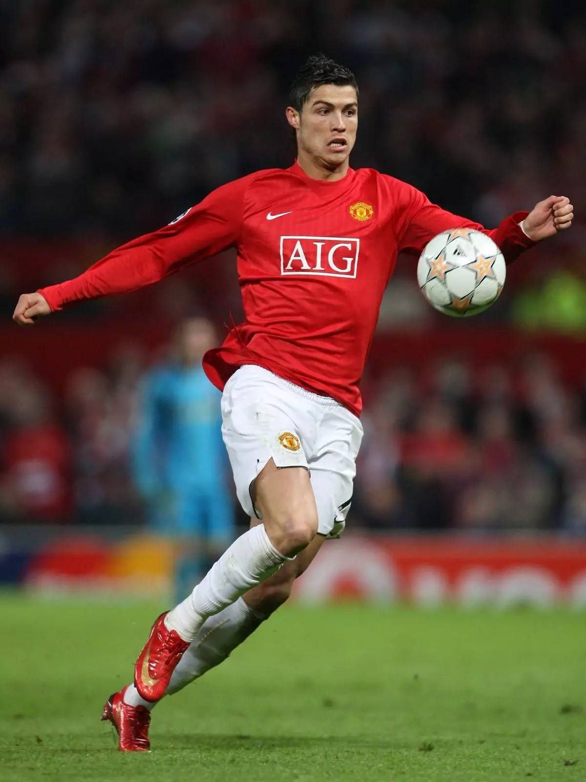 最难对付的对手？维尔茨：也许是麦卡，上赛季的交手真的很难（维尔茨谈最棘手对手：或为麦卡，上赛季对阵他非常艰难）