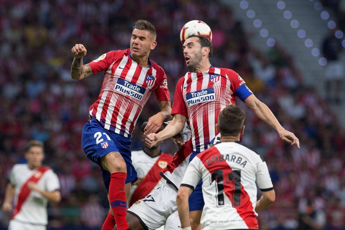 波兰足协谴责投掷烟火球迷：绝不容忍任何违反安全规定的行为（波兰足协痛斥投掷烟火球迷：对任何违反安全规定的行为零容忍）