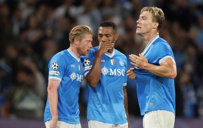 米体：博阿滕纪录片中有女性出镜指控他，但播出时都被剪掉了（米体：博阿滕纪录片女性出镜指控内容在播出时均被删除）