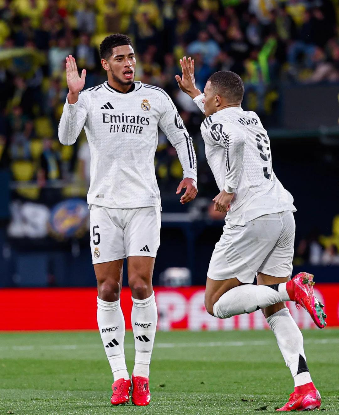 梅西获得季后赛MVP后，即将领取常规赛MVP！以及开启梅西杯！（梅西斩获季后赛MVP，常规赛MVP在即，梅西杯即将启幕）