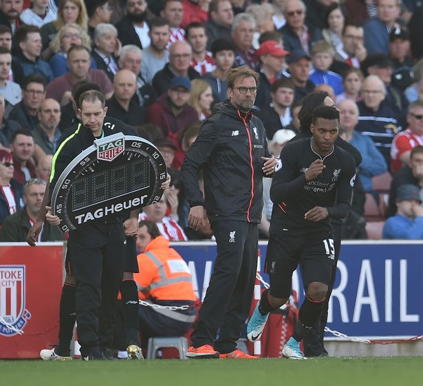 记者：阿坎吉因流感缺席训练，球员身体状况将于明日进行评估（阿坎吉因流感缺席训练，身体状况将于明日评估）