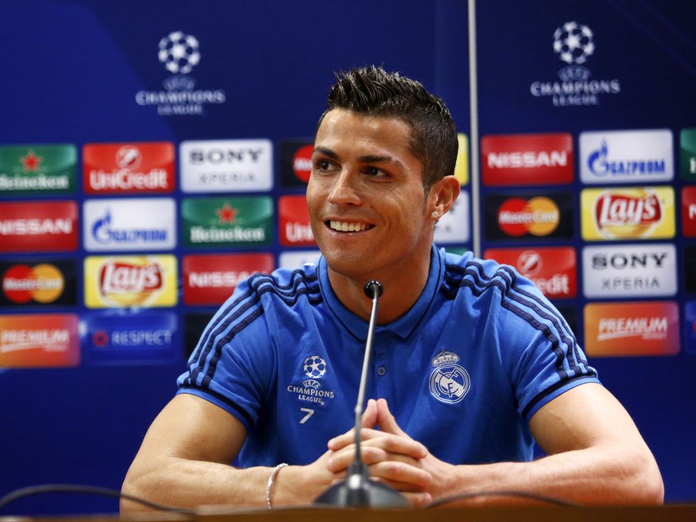 海港战武里南联海报：以物理试卷为背景，解“南”题（海港对阵武里南联海报：物理试卷背景，破解“南”题）