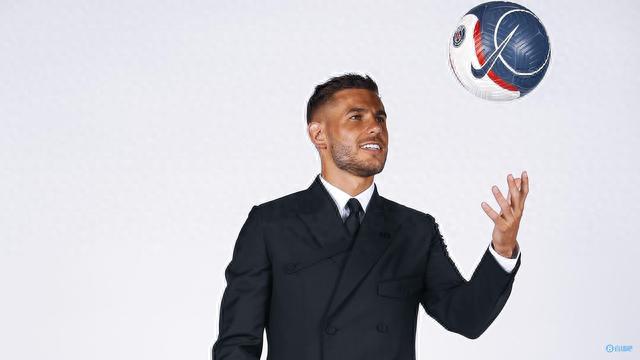 莫雷托：巴萨正在密切关注格里马尔多，药厂不想把他卖给拜仁（莫雷托：巴萨紧盯格里马尔多，勒沃库森无意将其卖给拜仁）