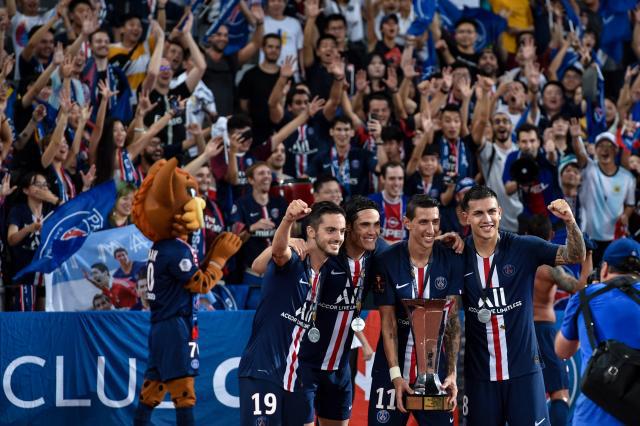 那不勒斯主场迎战尤文图斯，两队积分相近，那不勒斯伤兵满营，主场难胜尤文，可能战平。（意甲焦点：伤病缠身的那不勒斯主迎尤文，积分接近，平局更可期）