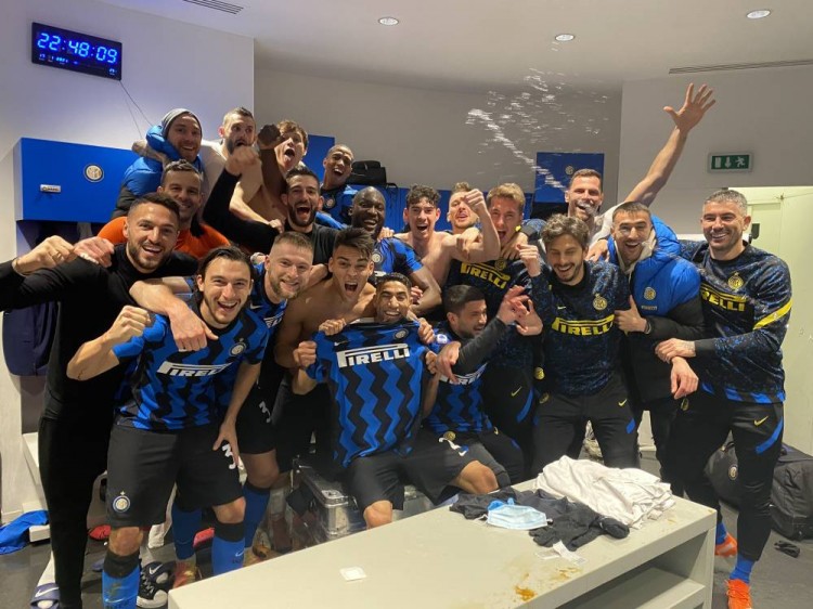 中超：上海海港主场3-2战胜长春亚泰（中超：上海海港主场3比2力克长春亚泰）